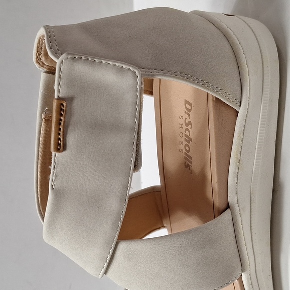 Dr Scholl's Cream Time Off Fun Padded Insole Strappy Comfort Wedge Sandal 7.5 - Picture 11 of 15